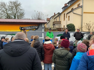 Einweihung der Graffitiwand im Verkehrsgarten der Fritz-Reuter-Grundschule - Ein buntes Zeichen für Zusammenarbeit © Amt Stavenhagen